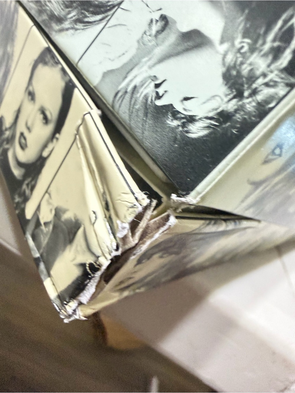 The Eras Tour Collector  VIP Box - Picture 14 of 14